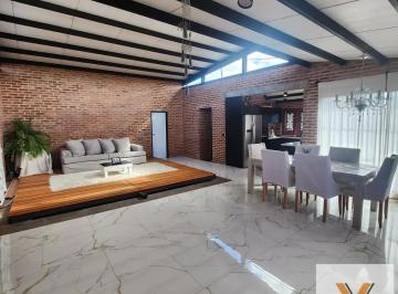 Casa · 120m² · 3 Ambientes · 2 Cocheras · Casa en Venta - 2 Dorm. 2 Baños - Cocheras - 1.050 m² - Chascomús