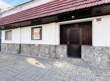 PH · 80m² · 4 Ambientes · 1 Cochera · PH en Venta en Calle 58 Entre 18 y 19