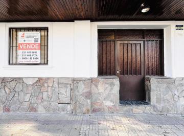 PH · 80m² · 4 Ambientes · 1 Cochera · PH en Venta en Calle 58 Entre 18 y 19