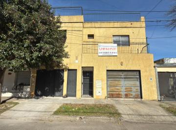 Casa · 75m² · 3 Ambientes · 1 Cochera · Pje. Español 5463 P. a