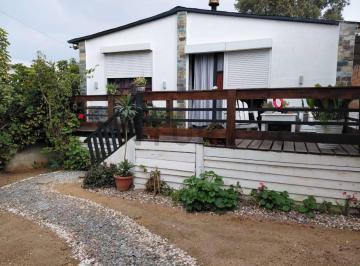 Casa · 74m² · 4 Ambientes · Venta Casa 2 Dorm. en Balneario Bunos Aires