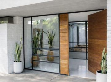 Casa de 6 ambientes, Campana · Venta Casa Moderna