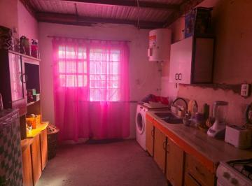 Casa de 7 ambientes, Ciudad de Santa Fe · Propiedad 2 Departamentos