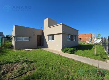 Casa · 63m² · 2 Ambientes · 2 Cocheras · Venta · Casa · Fondo Norte · Funes · Don Mateo