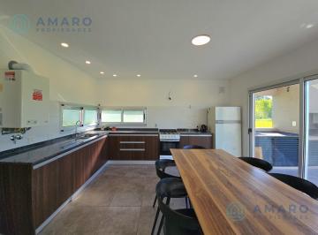 Casa · 63m² · 2 Ambientes · 2 Cocheras · Venta · Casa · Fondo Norte · Funes · Don Mateo