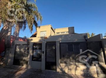 Casa · 180m² · 6 Ambientes · 1 Cochera · Casa en Venta 6 Ambientes Ituzaingó Norte