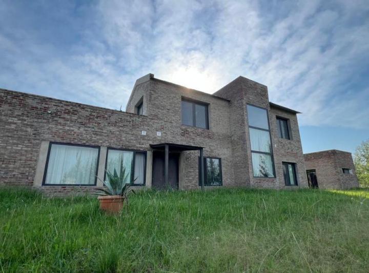 Casa · 266m² · 5 Ambientes