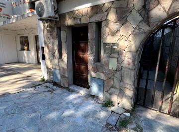 Casa · 76m² · 3 Ambientes · Casa en Venta - 2 Dorm. 1 Baño - 76 m - Berisso