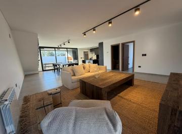 Casa · 254m² · 7 Ambientes · 2 Cocheras · Venta Duplex 3 Dorm. Barrio Cerrado Campo Chico