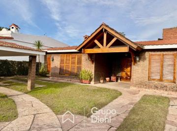 Casa · 257m² · 7 Ambientes · 2 Cocheras · Alquiler Comercial - Tycho Brahe y Recta Martinolli