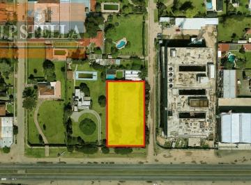 Terreno · 2610m² · Fraccion Comercial en Esquina 2610 m² 37 m S/Av - Villa Luzuriaga