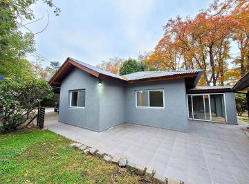 Casa · 220m² · 4 Ambientes · Casa en Mapuche C. C.
