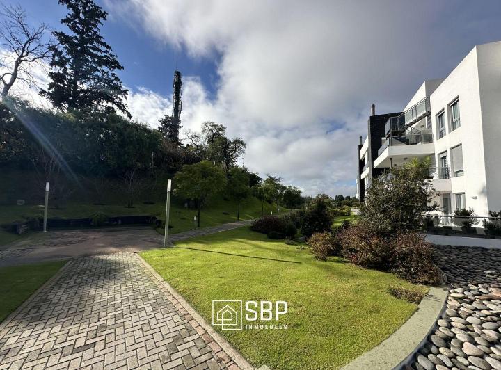 Departamento · 223m² · 5 Ambientes · 2 Cocheras