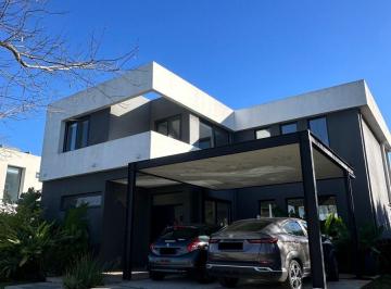 Casa de 4 ambientes, Escobar · Casa Al Lago en Marinas, Puertos