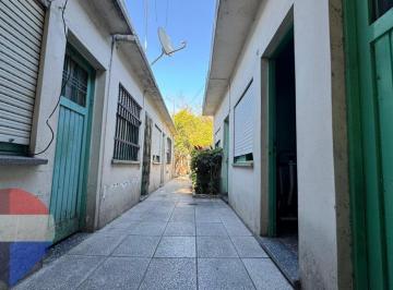 Casa · 100m² · 4 Ambientes · Venta Complejo Habitacional a Reciclar en Castelar