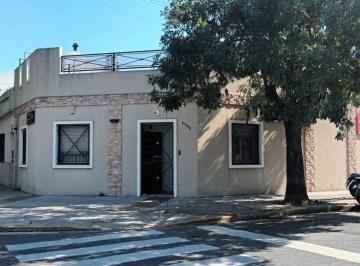Casa de 4 ambientes, Villa Real · Villa Real. Chivilcoy 2300 Casa 4 Amb. con Garage, Patio y Terraza