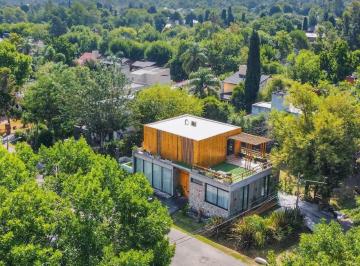Casa · 220m² · 5 Ambientes · 2 Cocheras · Casa en Alquiler en Country Banco Provincia