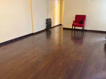 Departamento · 53m² · 2 Ambientes · Venta de 2 Ambientes, Av La Plata y Av Rivadavia