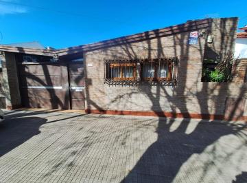 Casa · 187m² · 4 Ambientes · Importante Casa en Venta en Calle 49 y 29