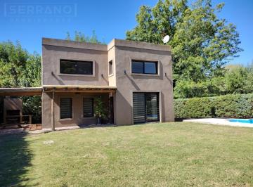 Casa · 109m² · 3 Ambientes · 1 Cochera · Venta. Casa 3 Ambientes. Sobre Asfalto. Apto Crédito Hipotecario. Parque Sakura