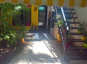 Casa · 91m² · 4 Ambientes · 1 Cochera · Departamento Planta Baja Tipo Casa Venta Echesortu 2/3 Dorm. Baños Patios Cochera