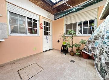 PH · 35m² · 2 Ambientes · Venta PH 2 Ambientes con Patio y Parrilla en Sarandí