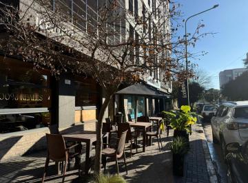 Local comercial · 135m² · Venta de Local Moreno Centro Intendente Bossi 146