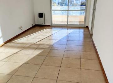 Departamento · 45m² · 2 Ambientes · Alquiler Departamento 1 Dormitorio con Balcón y Amenities - Barrio Abasto