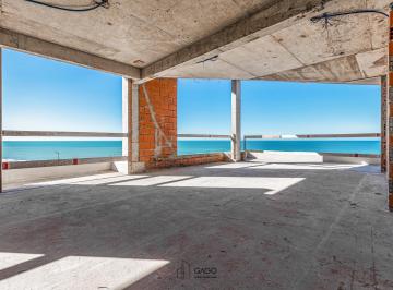 Departamento · 111m² · 4 Ambientes · Departamento - Constitución