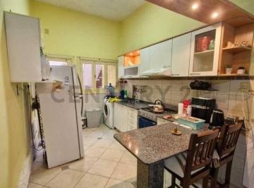 Casa · 180m² · 4 Ambientes · 1 Cochera · Se Vende Hermoso