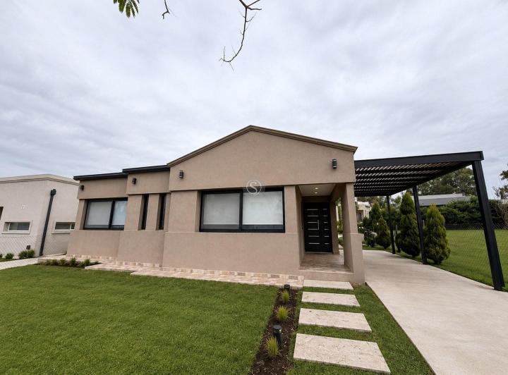 Casa · 152m² · 4 Ambientes · 1 Cochera