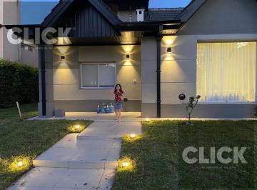 Casa · 250m² · 6 Ambientes · 2 Cocheras · Casa 6 Ambientes en Venta/alquiler en Country Club El Sosiego Canning