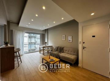 Departamento · 36m² · 2 Ambientes · En Venta Dos Ambientes a La Calle con Balcon Frances, Centro