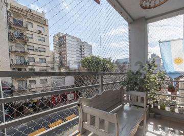 Departamento · 68m² · 3 Ambientes · 1 Cochera · Venta Depto 3amb Caballito con Balcon y Cochera