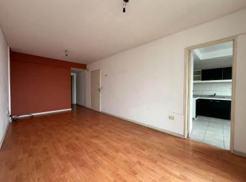 Departamento · 41m² · 2 Ambientes · Alquiler 2 Amb Balcon Frente Lomas de Zamora