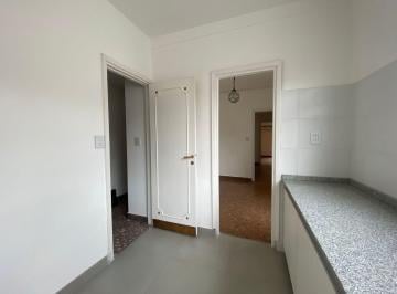 Departamento · 105m² · 5 Ambientes · Piso 5 Ambientes con Balcón Al Frente en Caballito