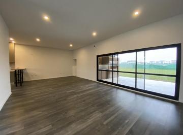 Casa · 150m² · 4 Ambientes · 4 Cocheras · Venta Casa de 3 Dorm. en Los Pasos del Jockey 4