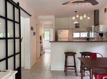 Casa · 140m² · 4 Ambientes · 1 Cochera · Casa - San Francisco