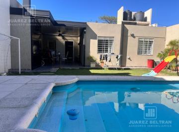 Casa · 210m² · 6 Ambientes · 1 Cochera · Casa 3 Dorm. en Venta | B° Granja de Funes