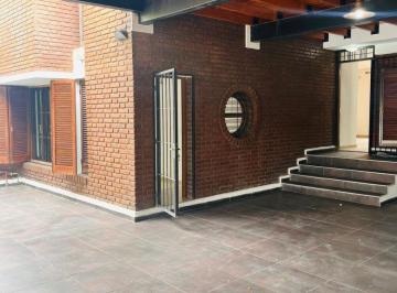 Casa de 6 ambientes, Villa Nueva · Gran Casa Familiar Barrio Pecora