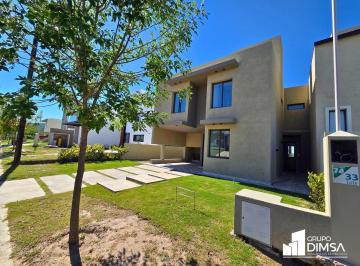 Foto · A Estrenar! Casa en Venta 3 Dorm de Diseño Bien Pensado. Barrio Privado Tejas IV