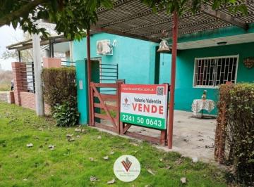 Casa de 2 ambientes, General Belgrano · Casa 2 Dorm. | 200 m² | Amplio Patio con Deposito | Barrio Parque