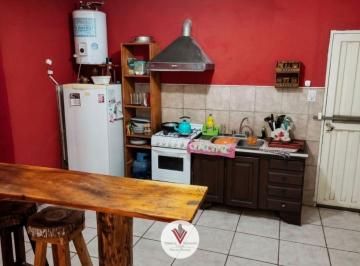 Casa de 2 ambientes, General Belgrano · Casa 2 Dorm. | 200 m² | Amplio Patio con Deposito | Barrio Parque