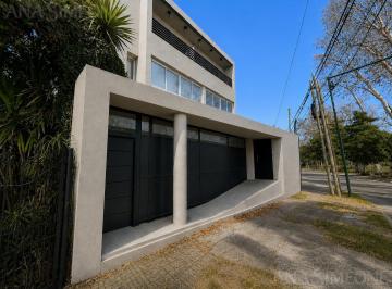 Casa · 234m² · 4 Ambientes · Casa - Venta - Acassuso - San Isidro