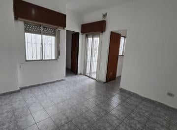 RUR-RUR-421_2 · Departamento en PH 3 Ambientes Super Amplio con Patio Alquiler