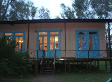 Casa · 150ha · 5 Ambientes · 6 Cocheras · Casa Delta Arroyo Cruz Colorada Supiavento 8 Pax Wifi y Energia Solar Categoría