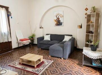 Casa · 119m² · 5 Ambientes · 1 Cochera · Casa en Belgrano