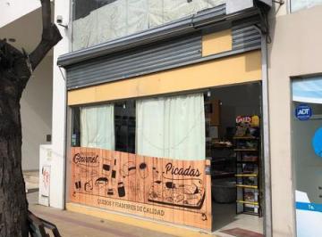 Local comercial · 42m² · Local - La Plata