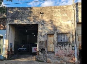 Local comercial · 160m² · 1 Ambiente · 1 Cochera · Venta de Galpon en Calle Polonia Al 1092 Barrio Pueyrredon. - Cordoba