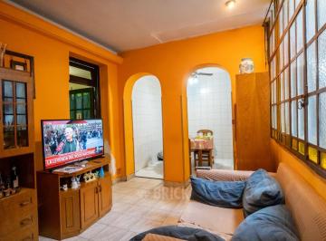 PH · 64m² · 3 Ambientes · PH Sin Expensas en Aranguren Al 1800 - Contrafrente Impec Parrilla Patio Comedor Diario